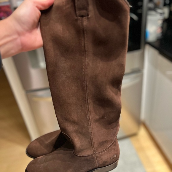 Frye suede tall riding boots stylish and never used y2k boots run 7in width. - Picture 7 of 13